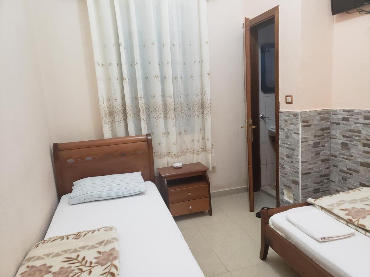 Guest House Kocollari Gjirokastër Eksteriør bilde