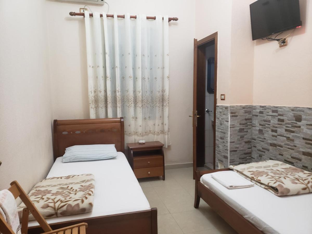 Guest House Kocollari Gjirokastër Eksteriør bilde