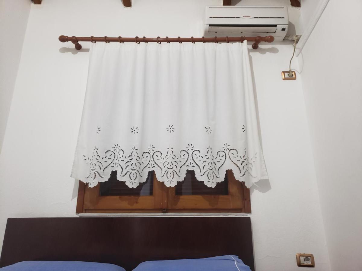 Guest House Kocollari Gjirokastër Eksteriør bilde