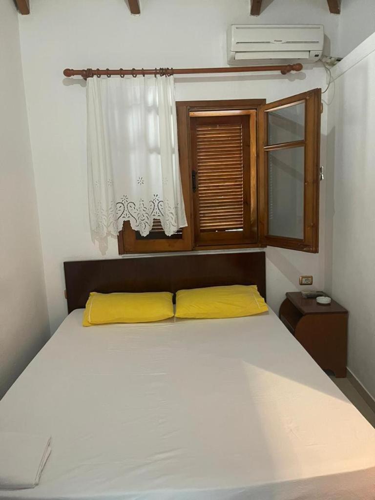 Guest House Kocollari Gjirokastër Eksteriør bilde